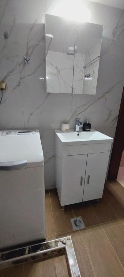 Dráma Black Flox Apartment מראה חיצוני תמונה